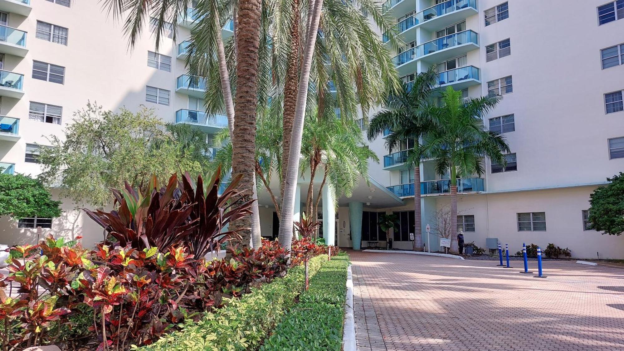 The Tides Apartments On The Beach Hollywood Buitenkant foto