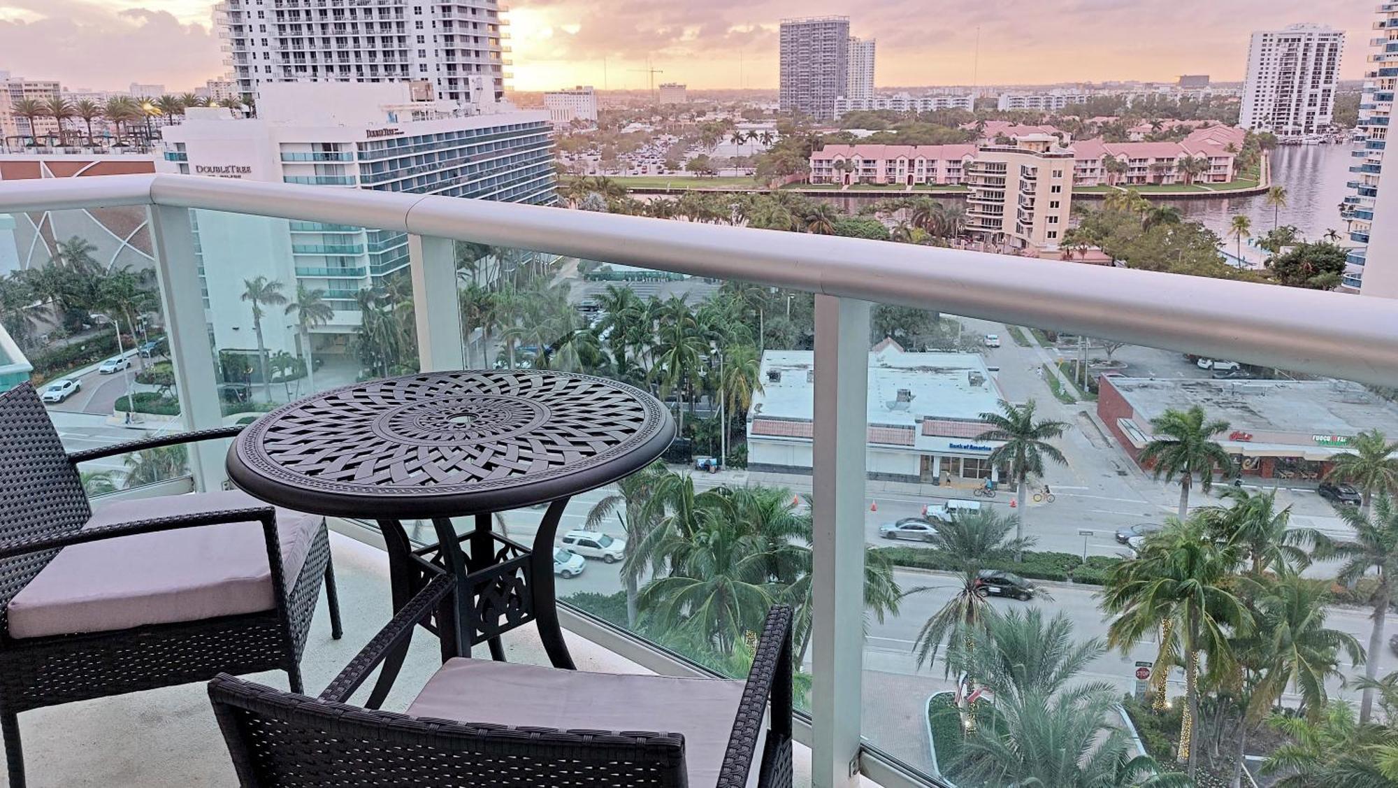 The Tides Apartments On The Beach Hollywood Buitenkant foto